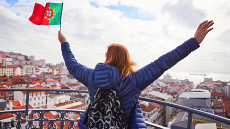Vorfreude auf den Weltjugendtag 2023 in Lissabon / © BONDART PHOTOGRAPHY (shutterstock)