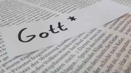 Symbolbild: "Gott*" mit Gendersternchen / © Gerald Mayer (DR)